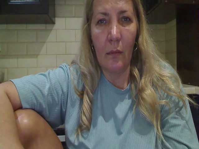 Live sex webcam photo for HeyHeyGrey #269435373