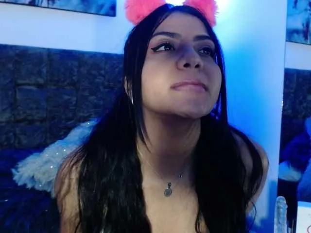 Live sex webcam photo for IvannaMars #269445613