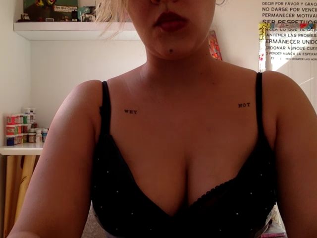 Live sex webcam photo for Alicenicolle #269441658