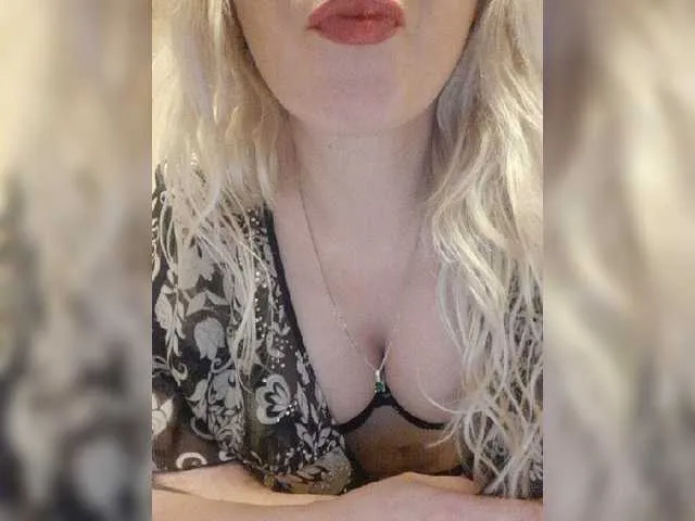 Live sex webcam photo for Alinaa #269433059