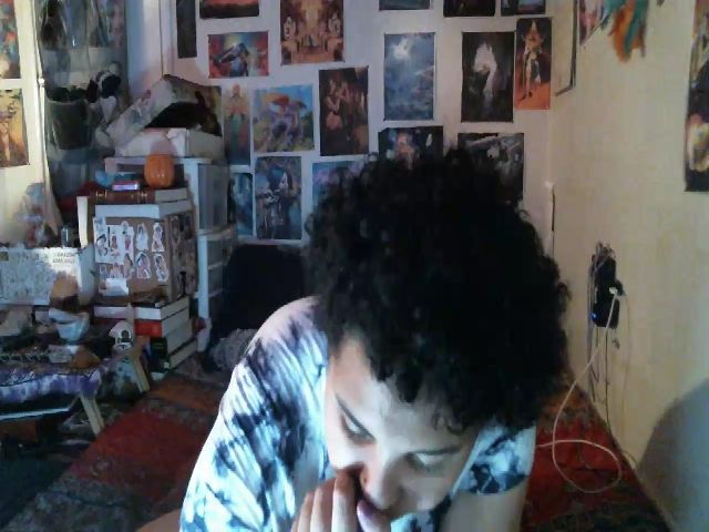 Live sex webcam photo for HornyHunBunny #269437845