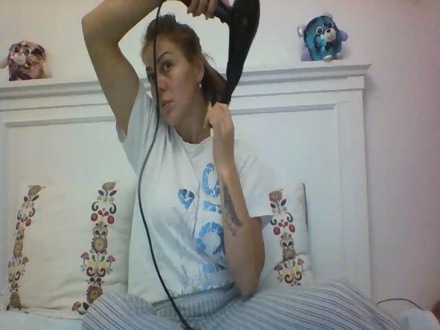 Live sex webcam photo for catherinne4u #269446760