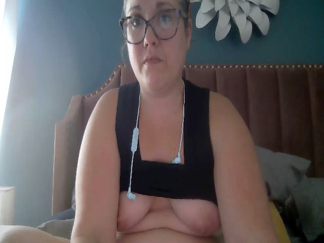 Live sex webcam photo for Laural55 #269447505