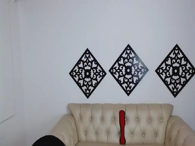 Live sex webcam photo for Messy_Mommy4u #269449401