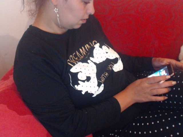 Live sex webcam photo for carlastar00 #269455975