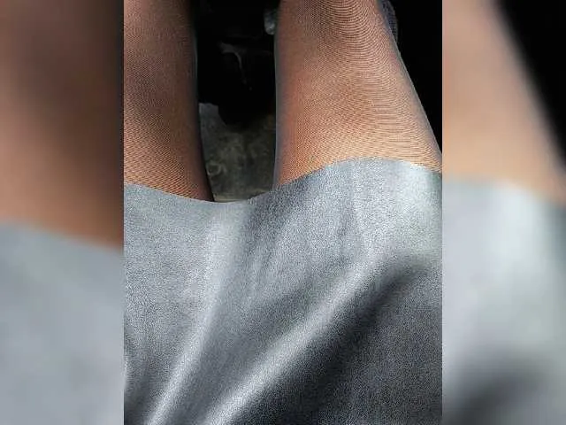 Live sex webcam photo for relishsavor #269464332