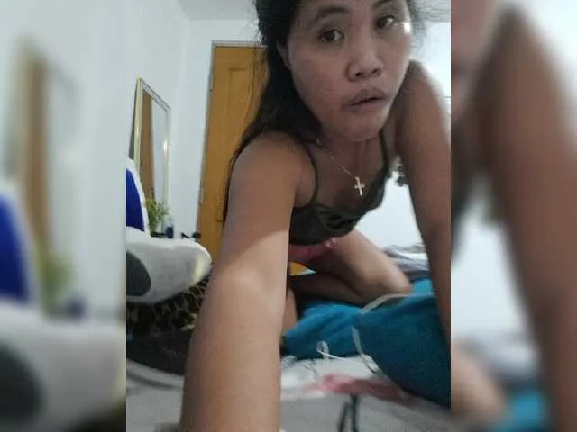 Live sex webcam photo for YourGirl9 #269455980