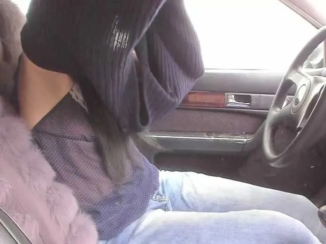 Live sex webcam photo for topgirl4u #269455674