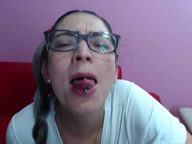 Live sex webcam photo for jeniferblanco #269451249
