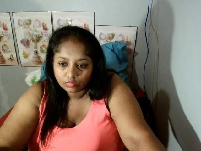 Live sex webcam photo for Indiantasha #287986205