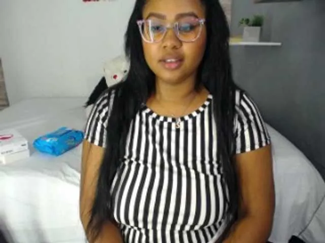 Live sex webcam photo for Ebonykarla #269456095