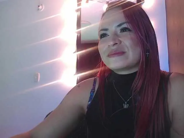 Live sex webcam photo for salems83 #269455680