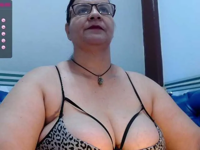 Live sex webcam photo for LauraRiley #269464788