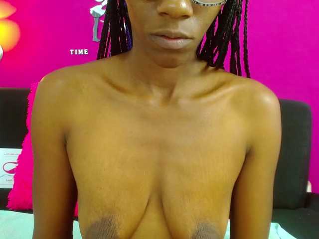 Live sex webcam photo for -UMAWILLIAMS #269465203