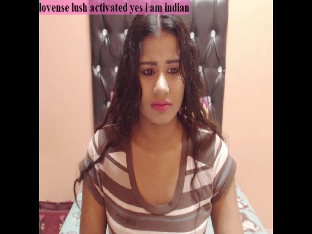 Live sex webcam photo for PARADISEQEEN #269463041
