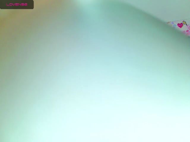 Live sex webcam photo for mia211_ #269468373