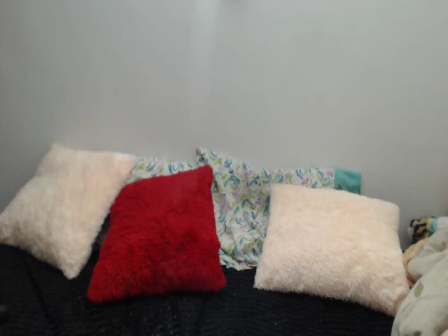 Live sex webcam photo for MackenzieJoe #269461560