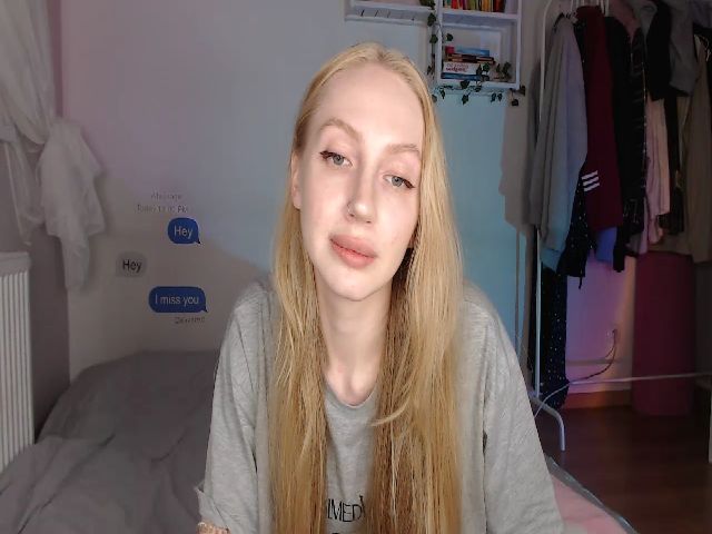 Live sex webcam photo for soo_emma #269468020