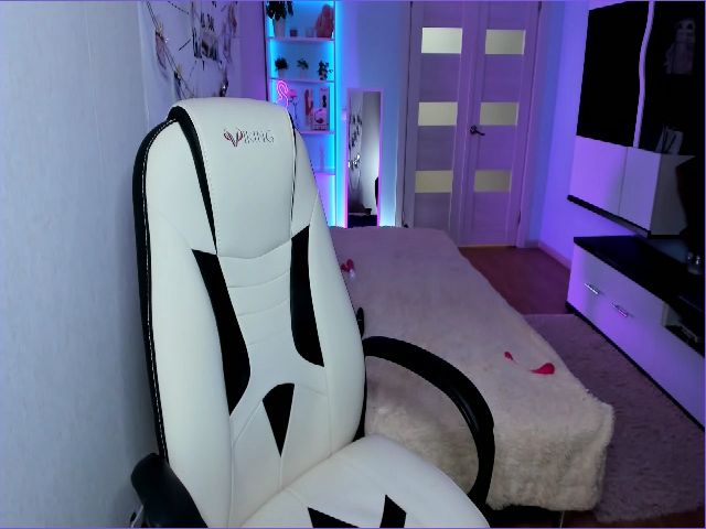 Live sex webcam photo for CristalAlice #269454027