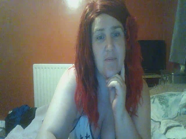 Live sex webcam photo for YUMMYMUMMY39 #269468180