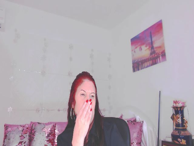 Live sex webcam photo for Deluxek #269463100