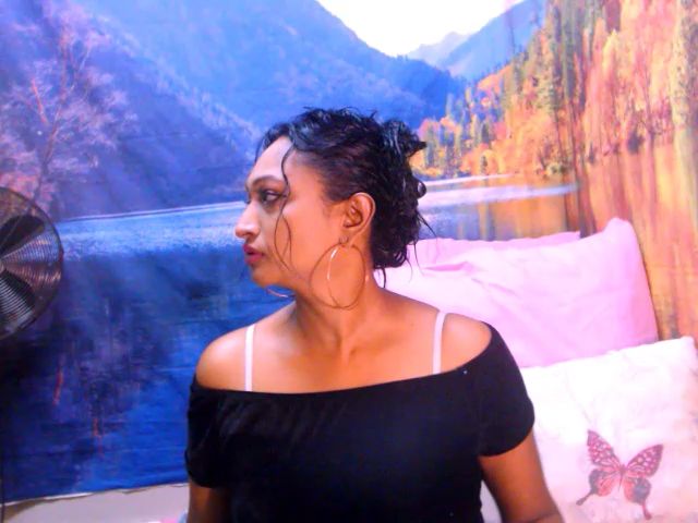 Live sex webcam photo for Indianspicey #269465975