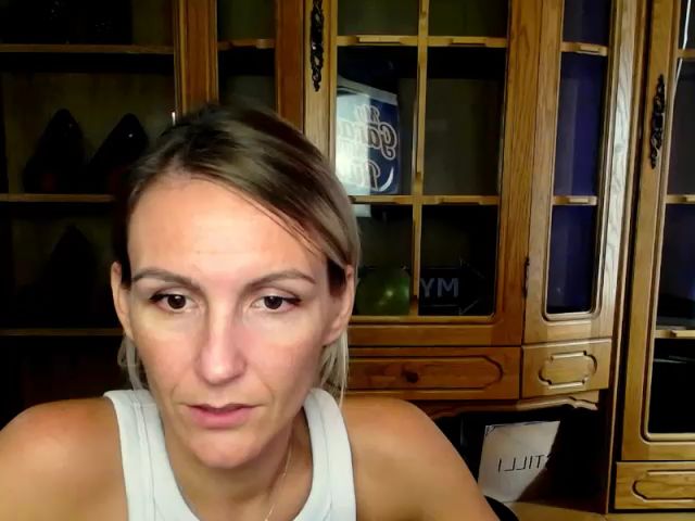 Live sex webcam photo for MiliEsiens #269458010