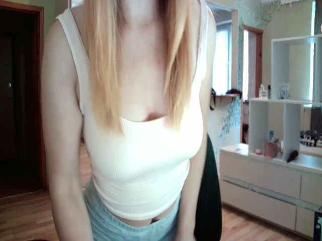 Live sex webcam photo for Lexy_hott #269457297
