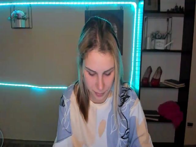 Live sex webcam photo for PolliMilk #269453317