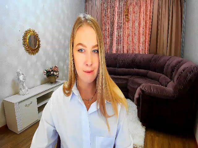 Live sex webcam photo for ElegantLook #269456392