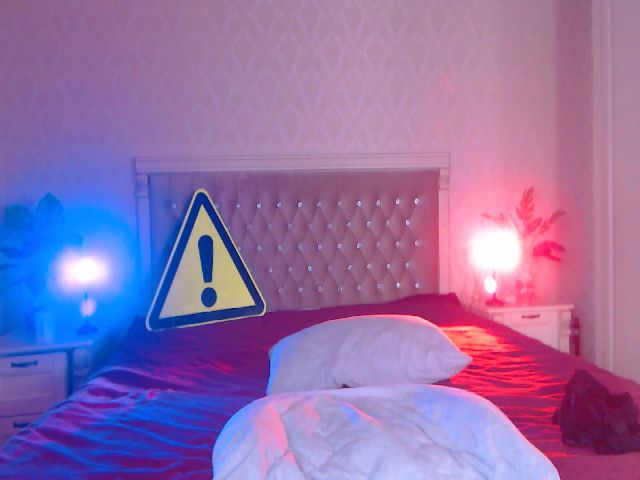 Live sex webcam photo for Sarah_Pink #269457728