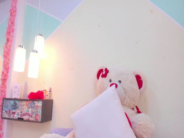 Live sex webcam photo for Sandybenson_ #269457002