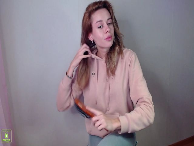 Live sex webcam photo for Luxanna_gold #269461673