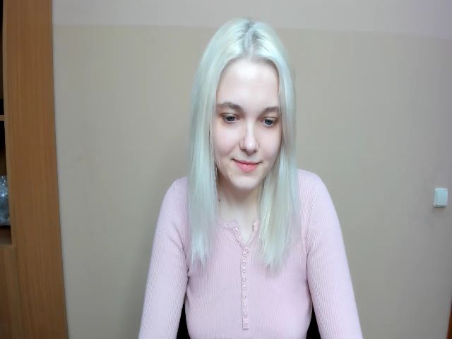 Live sex webcam photo for Liliagold #269461242