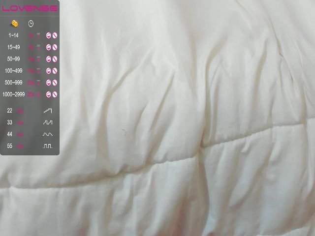 Live sex webcam photo for Sknnyysweettt #269463906