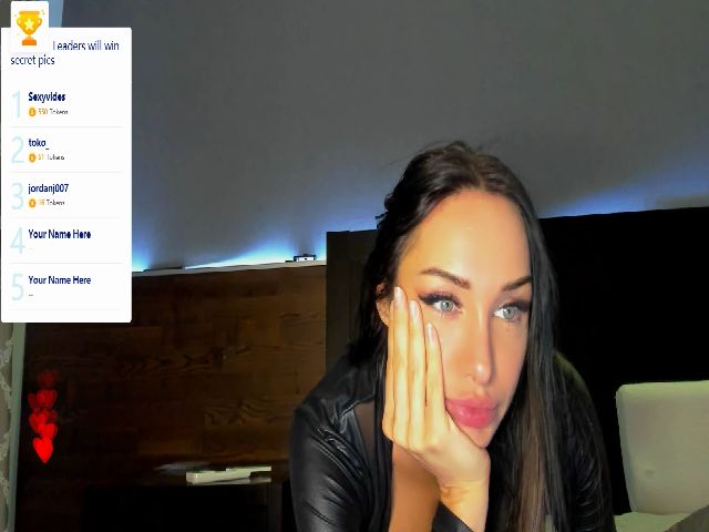 Live sex webcam photo for universe #269468077