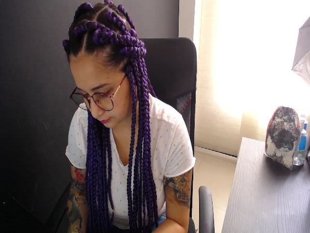 Live sex webcam photo for MissTiara_ #269462892