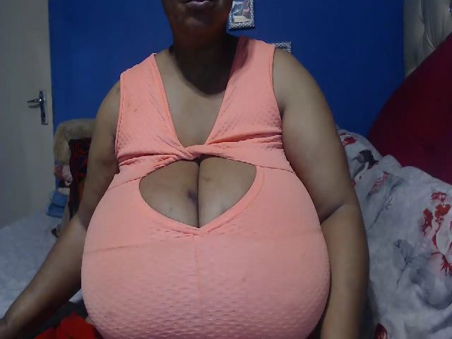 Live sex webcam photo for EbonyxBBW #269467902