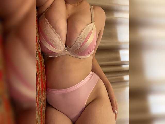 Live sex webcam photo for Mariana000 #269459350