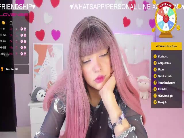 Live sex webcam photo for Melaniemiler #269456396