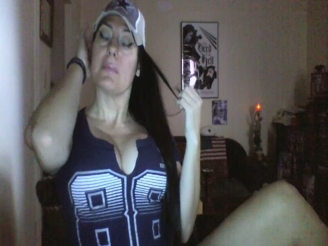 Live sex webcam photo for ExoticMixx #269466858