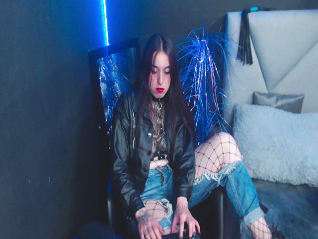 Live sex webcam photo for samantasmithh #269456604