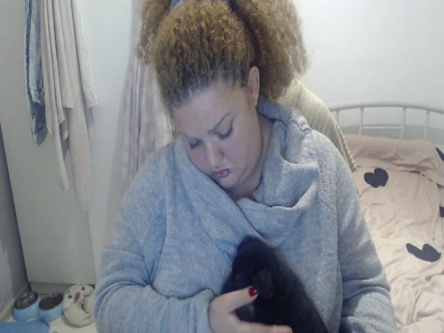 Live sex webcam photo for Smiley_doll #269467992