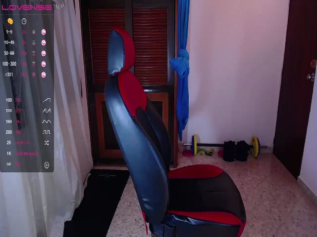 Live sex webcam photo for Miafitnesss #269454361