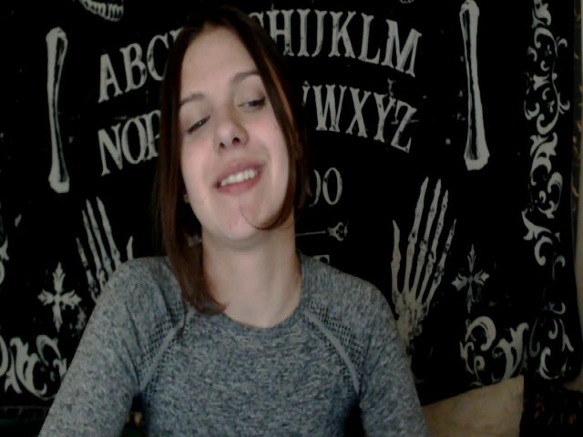 Live sex webcam photo for FoundError404 #269451829