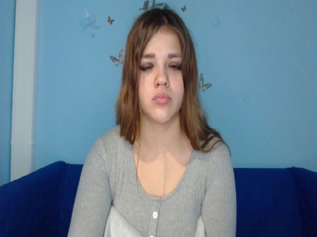 Live sex webcam photo for Emma_One1 #269452941