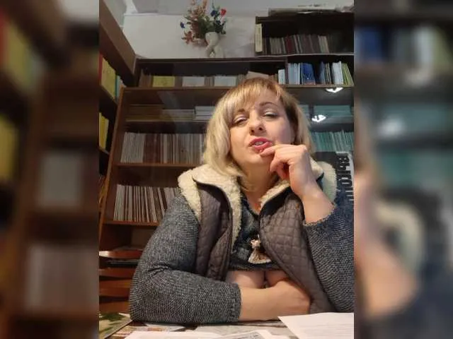 Live sex webcam photo for LanaSwet #269459134