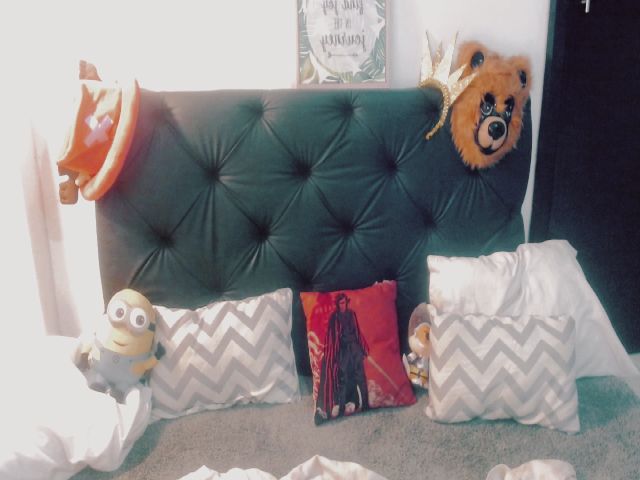 Live sex webcam photo for VitaCastle #269466069