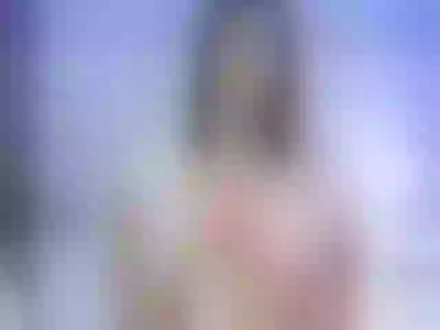 Live sex webcam photo for RoseValcke #269464508