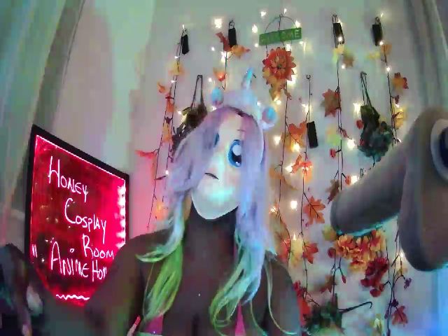 Live sex webcam photo for Honey_0811 #269454250